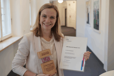 Zum Artikel "LIfBi Research Award verliehen an Prof. Dr. Marie-Ann Sengewald"